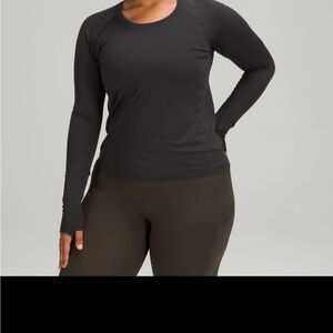 Lululemon Swiftly Tech long sleeve 2.0, waist length.